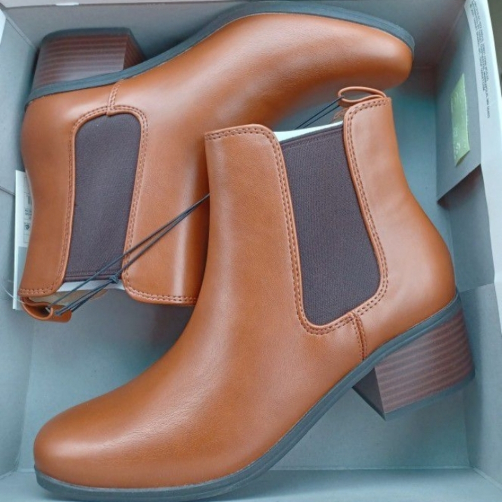 Women Foam boots